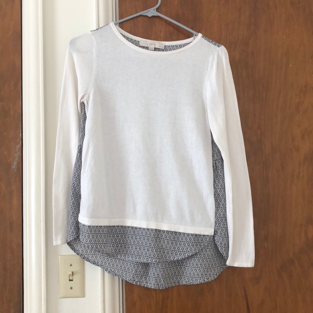 Lightweight sweater